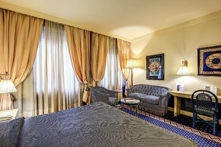 TWIN SUPERIOR Room