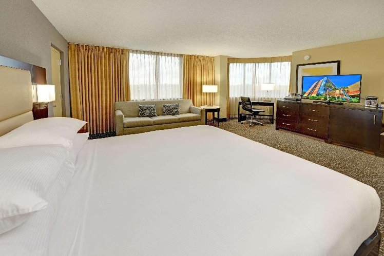 DOUBLE KING SIZE BED Room
