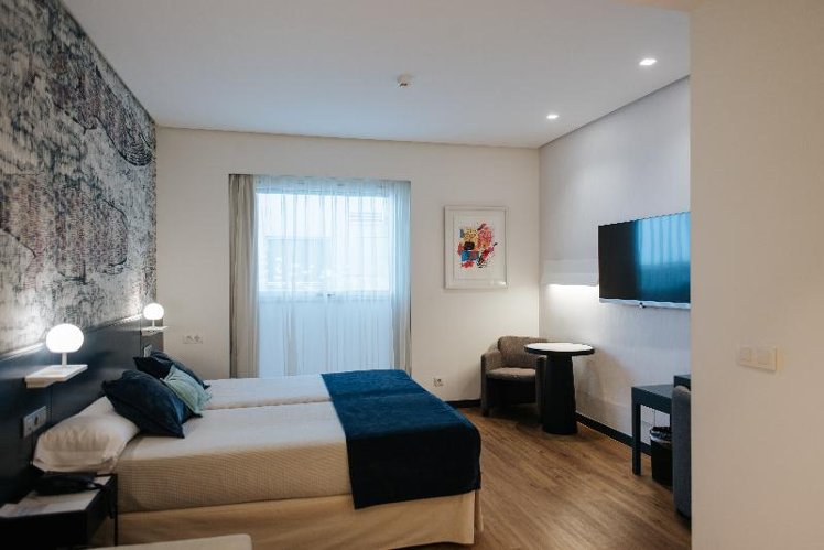 DOUBLE SINGLE USE STANDARD Room