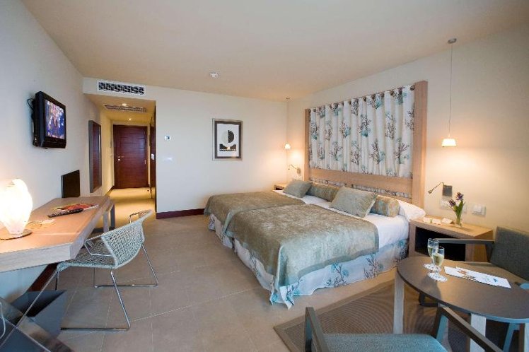DOUBLE STANDARD Room
