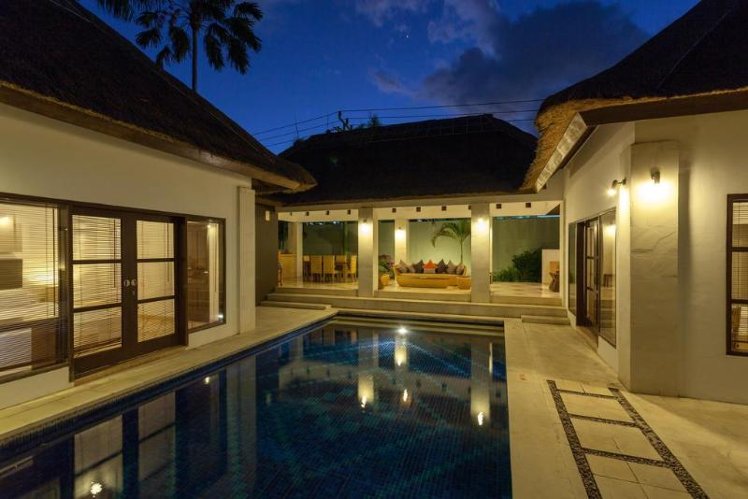 B Villa + Pool