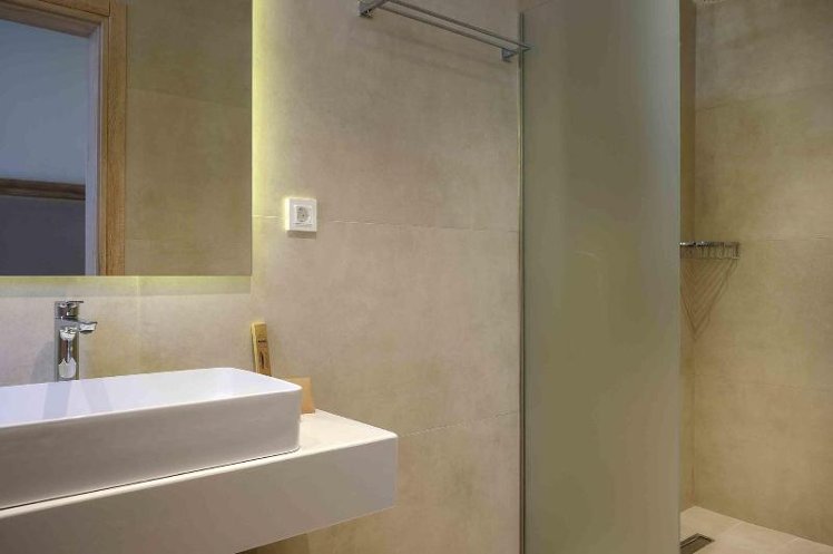 Minaret Suites & Apartments