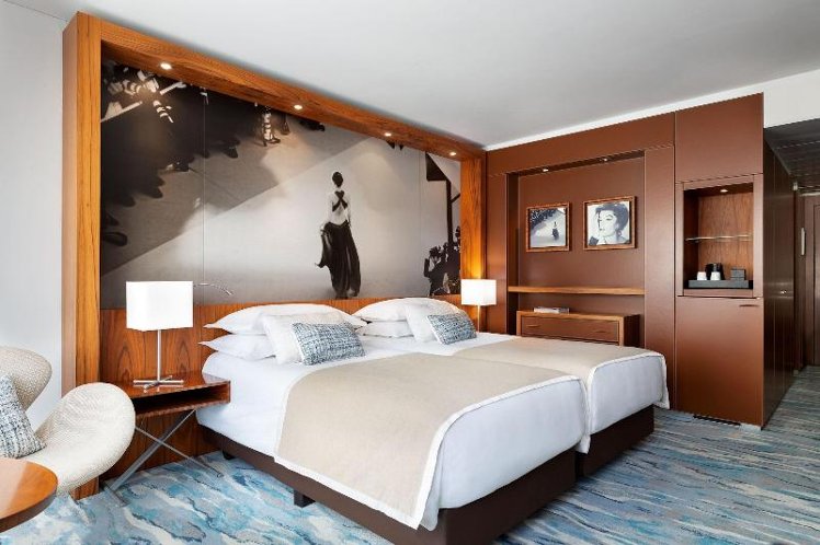 TWIN DELUXE CITY VIEW Room