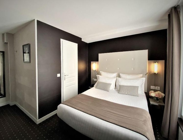 DOUBLE CONNECTING ROOM Room