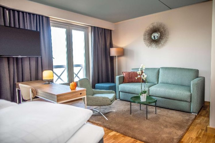 JUNIOR SUITE STANDARD Room