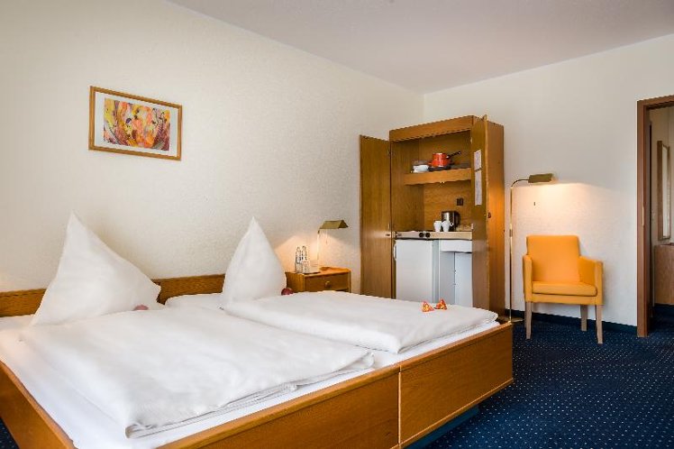 DOUBLE STANDARD Room