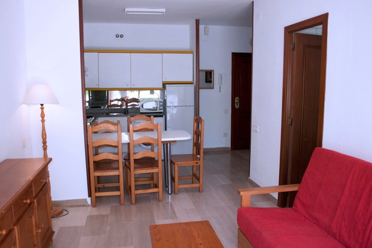 APARTMENT CAPACITY 6 TWO BEDROOMS Room