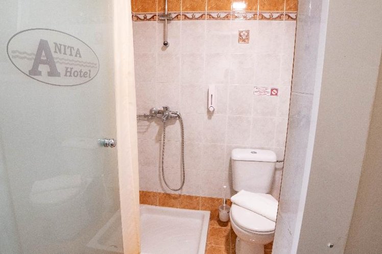 TRIPLE STANDARD Room