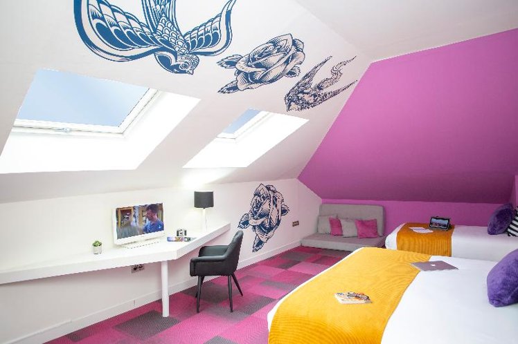 TRIPLE STANDARD Room