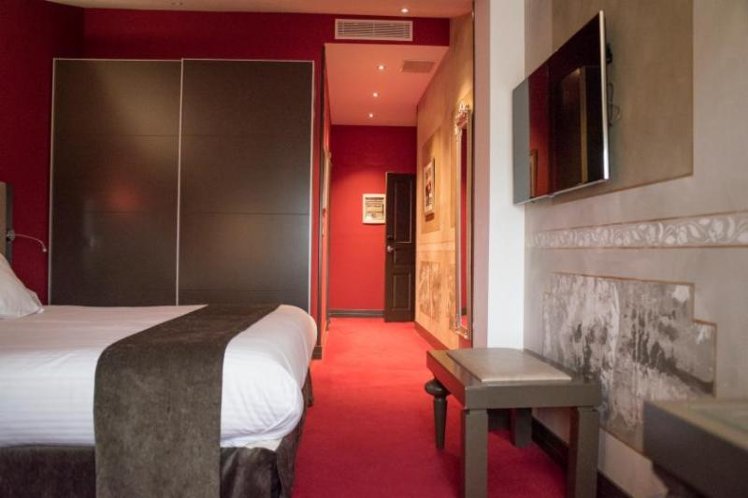 DOUBLE STANDARD Room