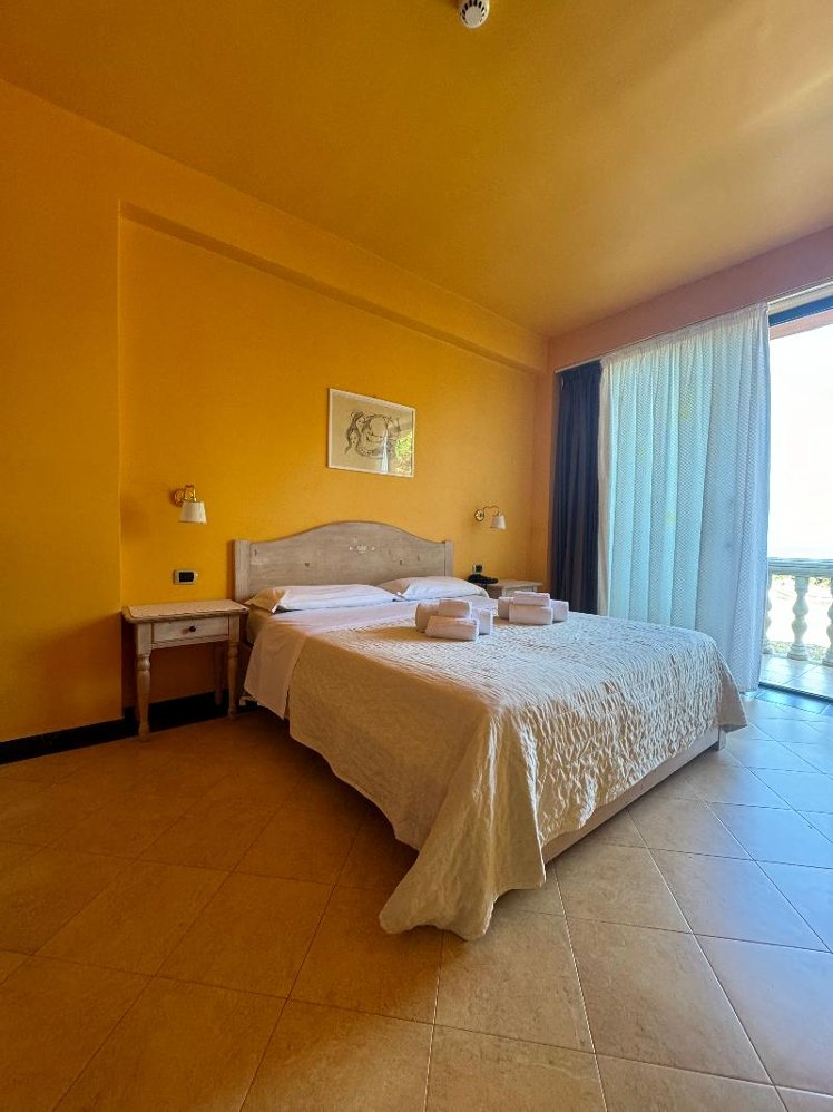DOUBLE SEA VIEW WITH BALCONY Room