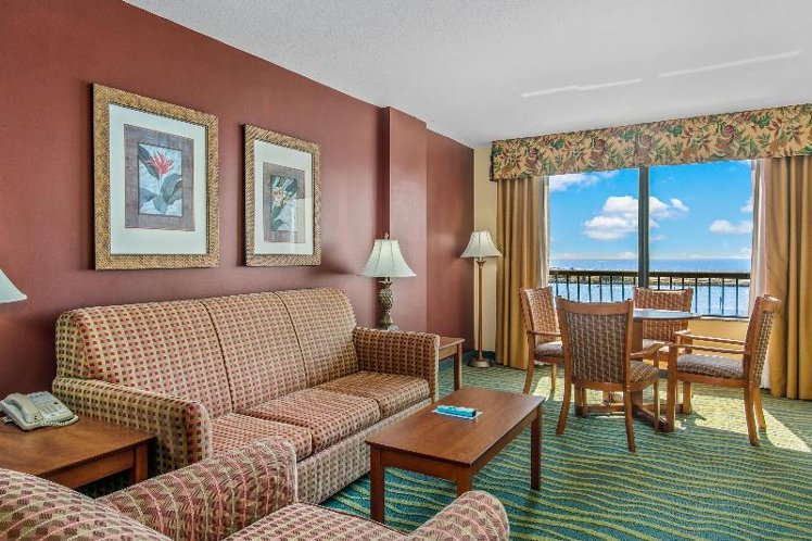 SUITE WITH VIEWS Room