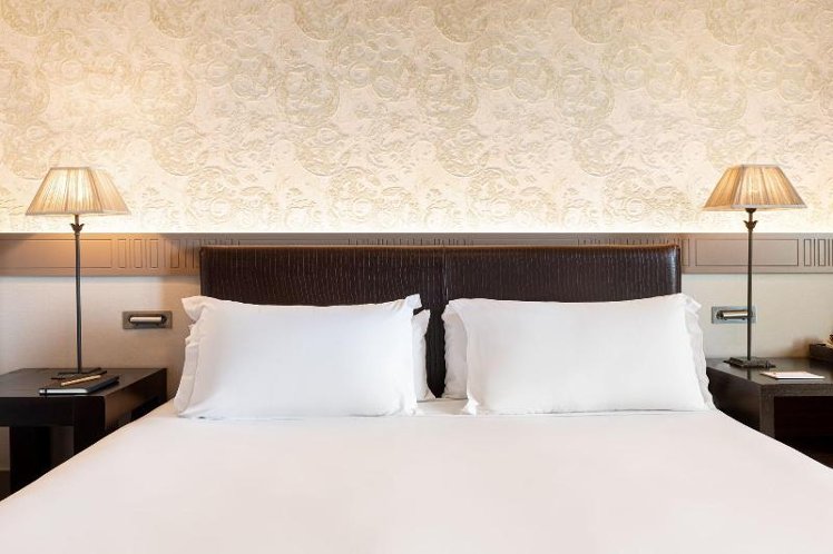 TWIN DELUXE Room