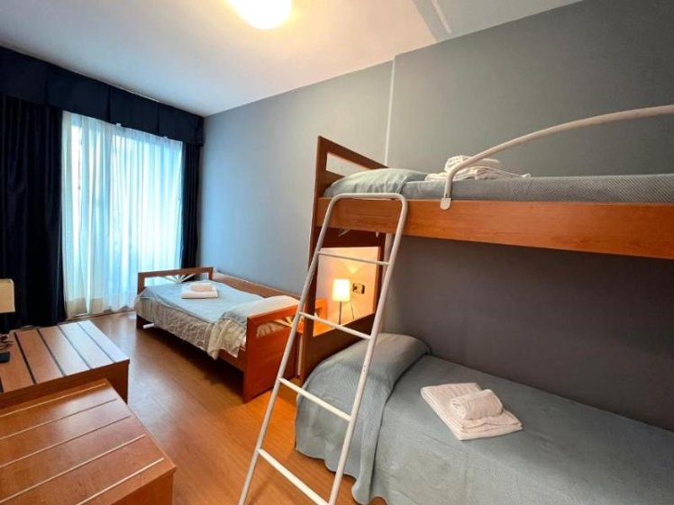 SUITE CAPACITY 6 TWO BEDROOMS Room