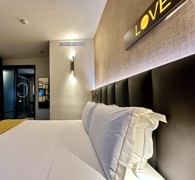 DOUBLE DELUXE Room