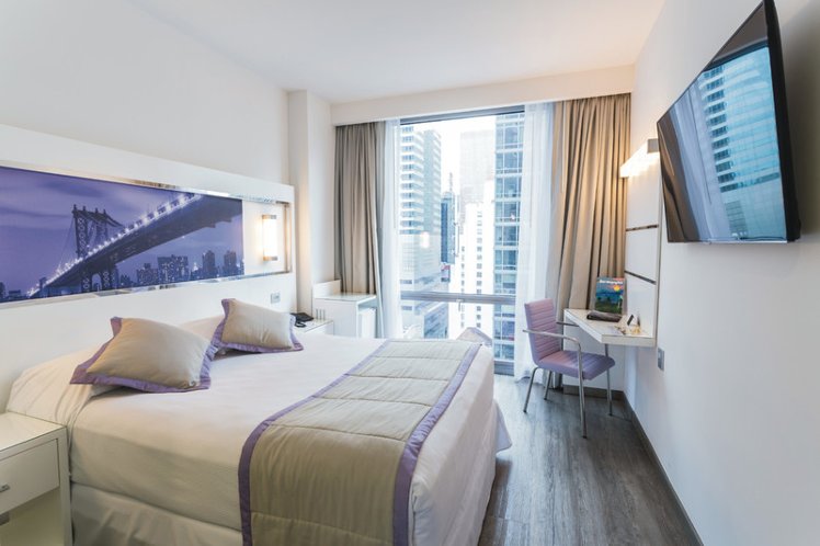 DOUBLE EXECUTIVE KING BED Room
