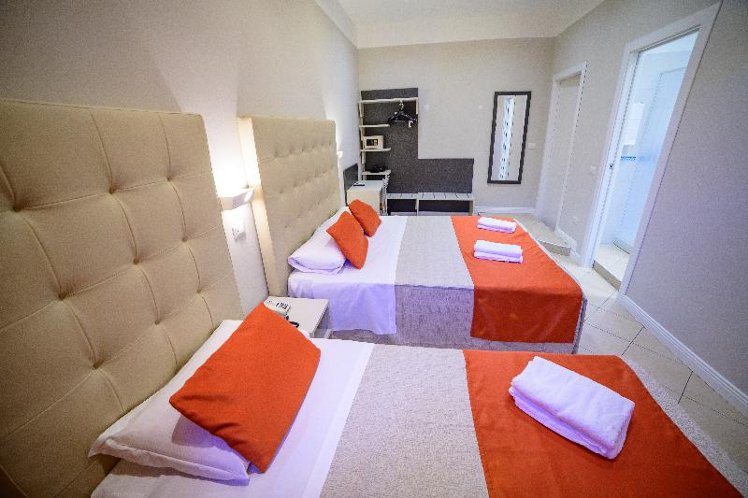 TRIPLE BASIC Room