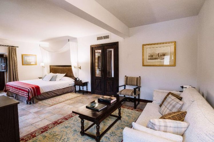 DOUBLE SUPERIOR Room