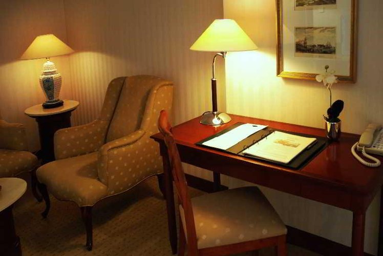 DOUBLE STANDARD Room