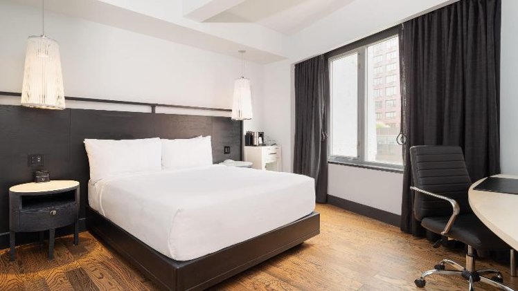 DOUBLE KING SIZE BED Room