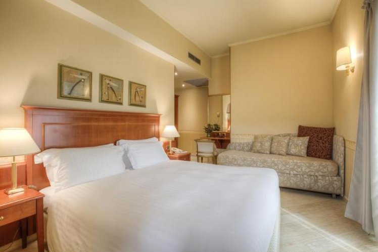 DOUBLE SUPERIOR Room