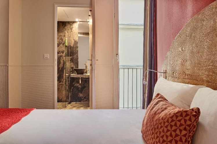 SINGLE STANDARD Room