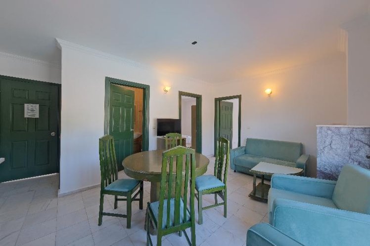 FAMILY ROOM TWO BEDROOMS ONE BATHROOM Room
