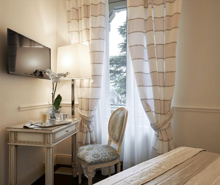 SINGLE STANDARD Room