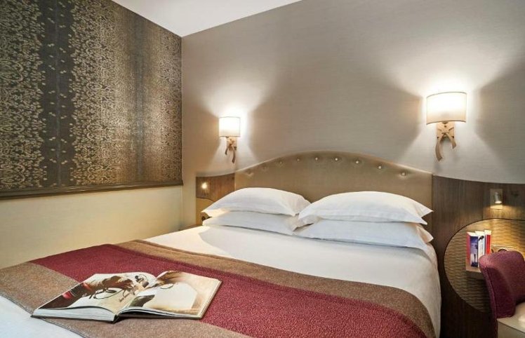 DOUBLE STANDARD Room