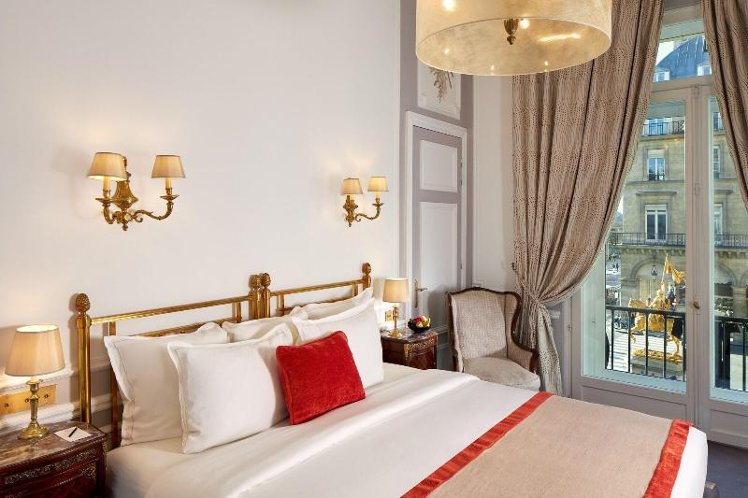 SUITE KING SIZE BED Room