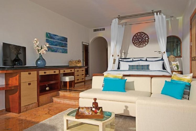 JUNIOR SUITE OCEAN FRONT Room