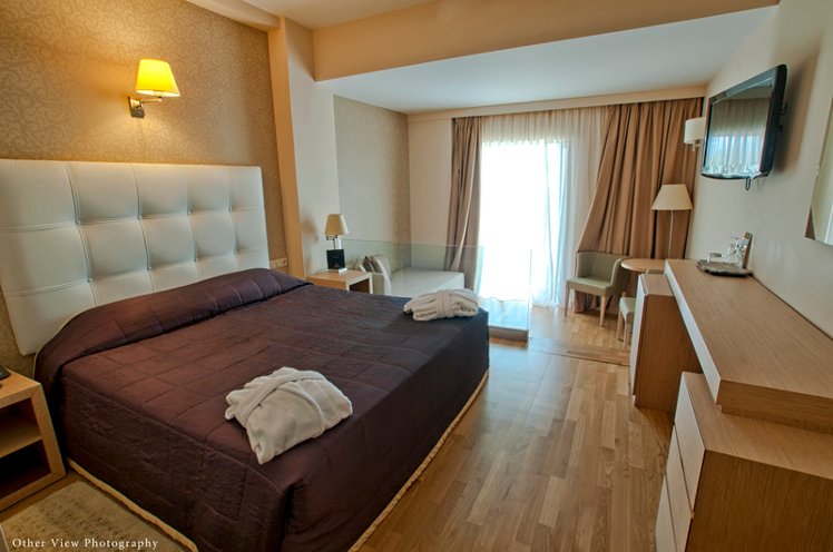 SINGLE STANDARD Room