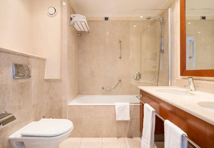 DOUBLE STANDARD Room
