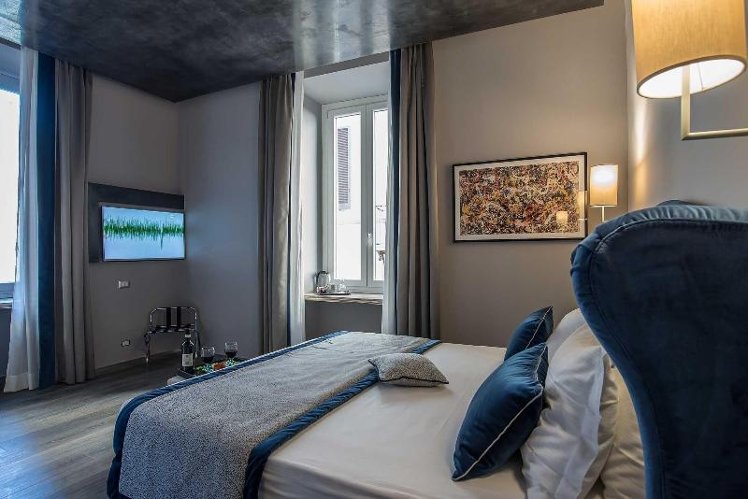 DOUBLE SUPERIOR QUEEN BED Room