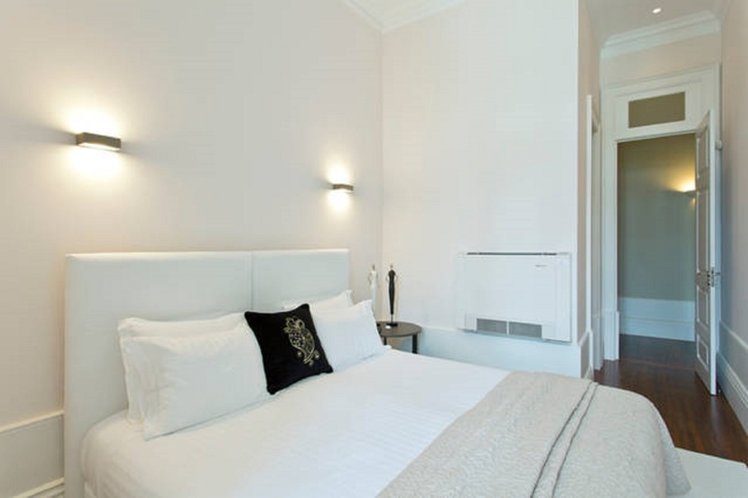 Double or Twin DELUXE Room