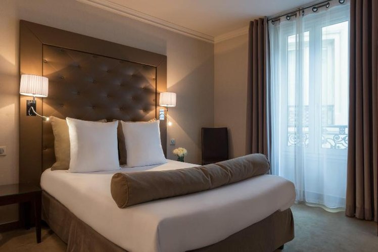DOUBLE SUPERIOR Room