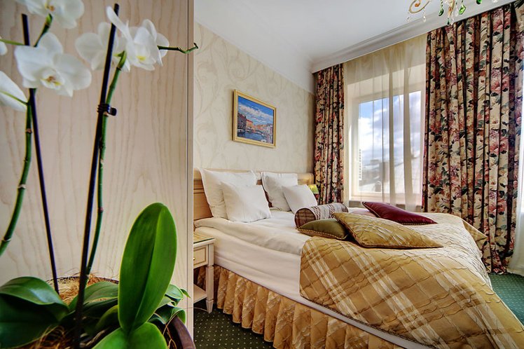 DOUBLE DELUXE Room