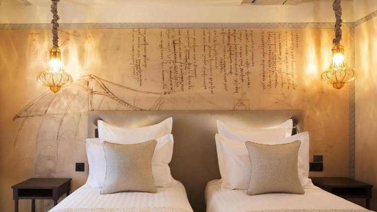 DOUBLE SUPERIOR Room