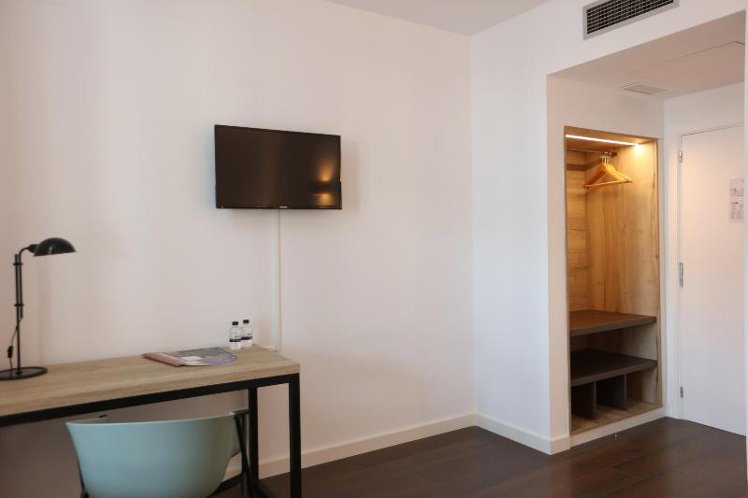 DOUBLE STANDARD Room