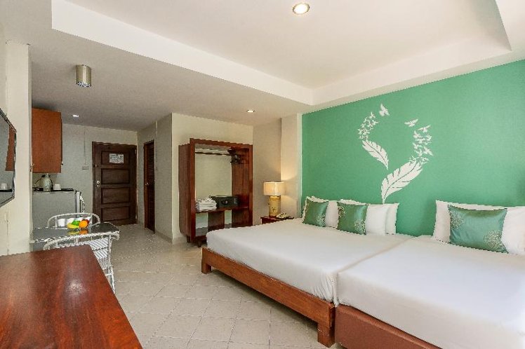 TRIPLE STANDARD Room