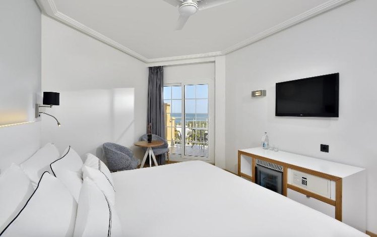 JUNIOR SUITE DELUXE Room