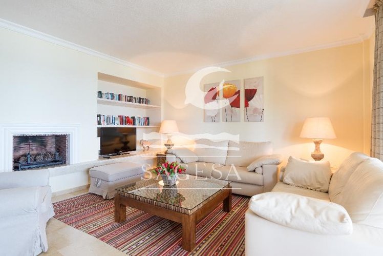 APARTMENT CAPACITY 7 THREE BEDROOMS Room