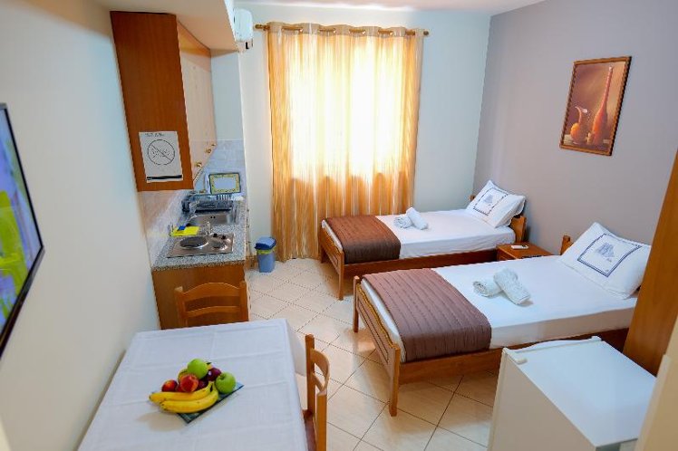 TWIN ONE BEDROOM ONE BATHROOM Room