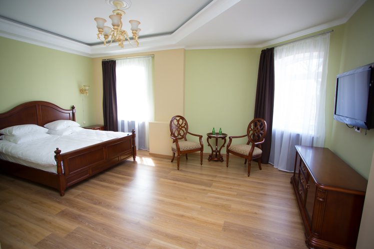 DOUBLE SINGLE USE DELUXE Room