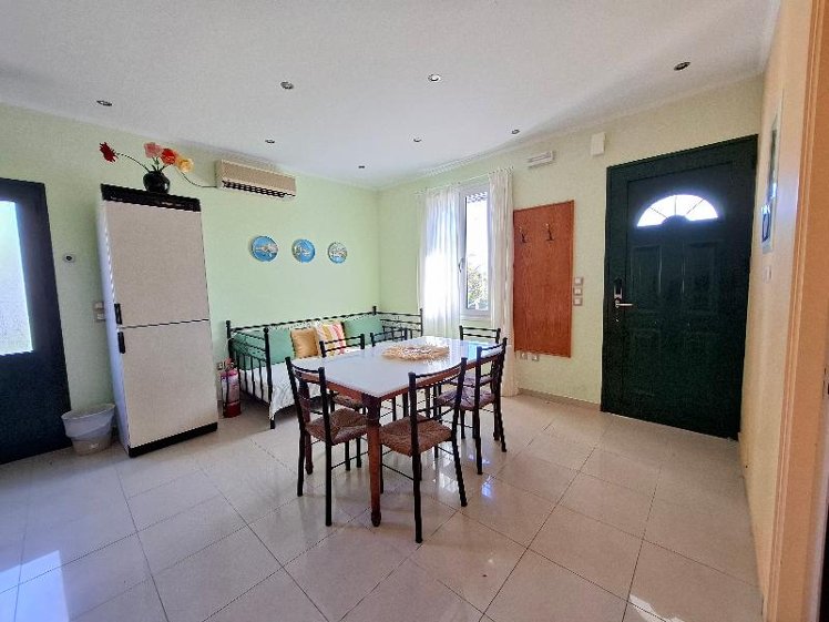 HOME GARDEN VIEW Room