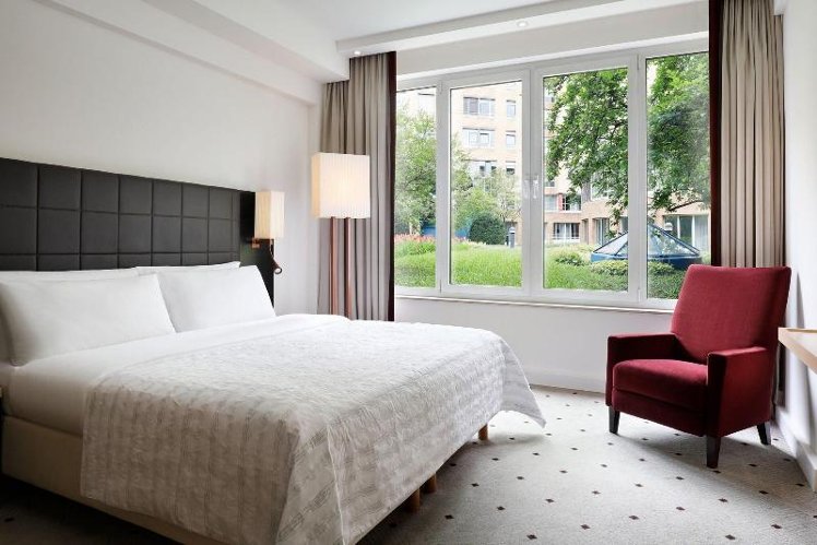 DOUBLE SUPERIOR KING BED Room