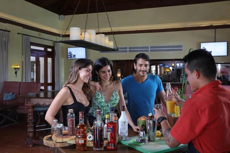 Bar