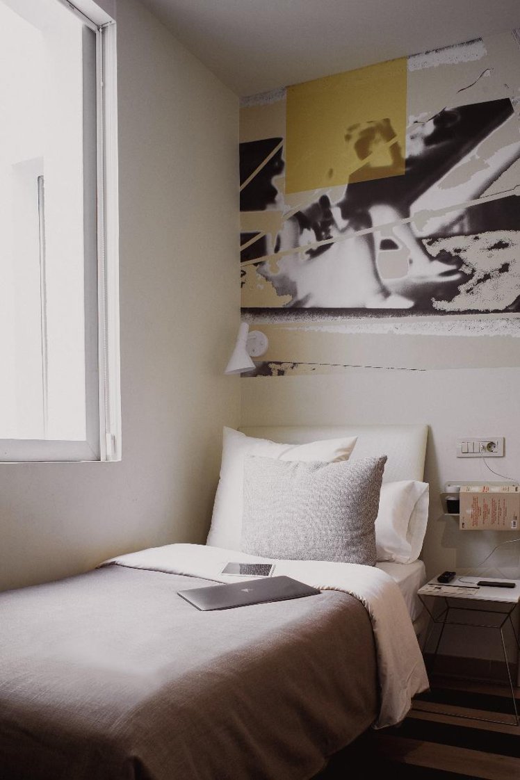 SINGLE STANDARD Room