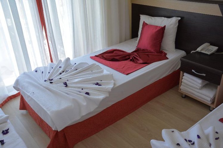 DOUBLE SINGLE USE STANDARD Room
