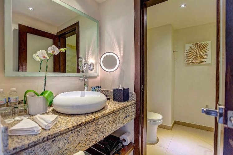 DOUBLE LUXURY OCEAN VIEW Room